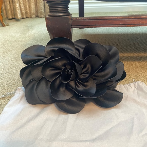 New (never used) Sondra Roberts Satin Flower Clutch - Picture 2 of 4